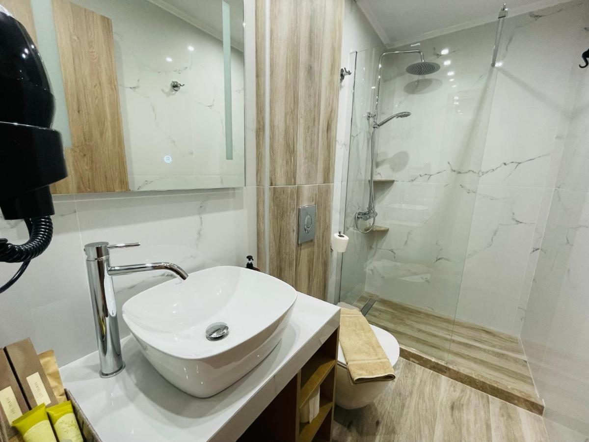 Xenios Suites Лігуріон Екстер'єр фото